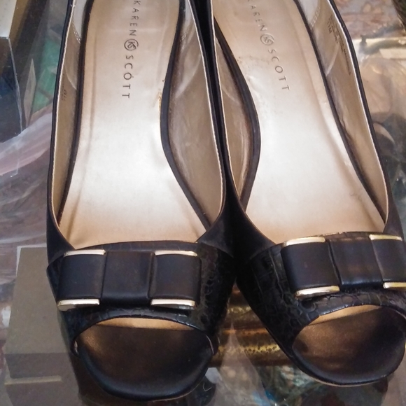 Karen Scott Shoes. Very good condition. Pre-loved. - Picture 1 of 7